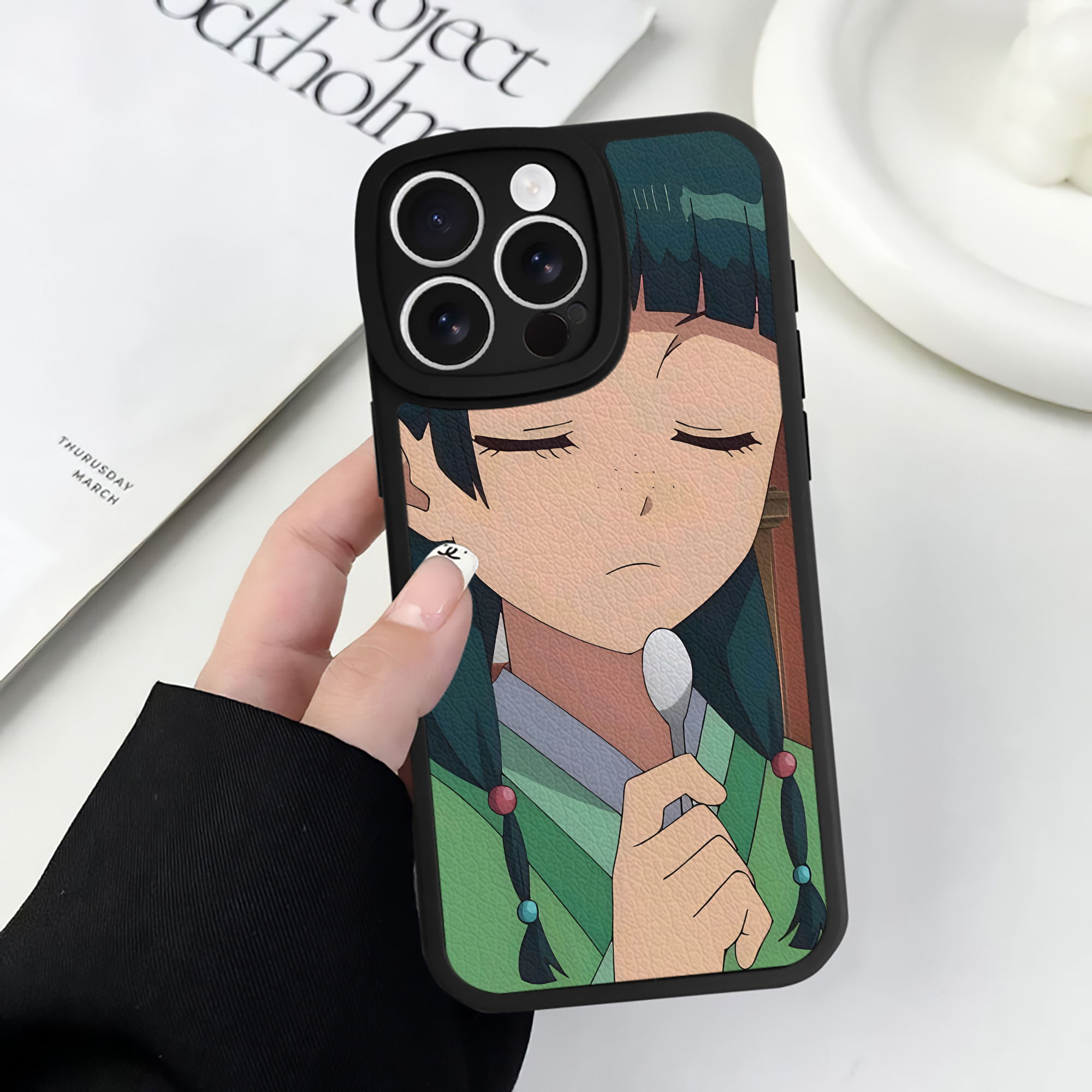 （画像用） 薬屋のひとりごと The Apothecary Diaries 【iPhone 16シリーズ対応】シリコンスマホケース（レザー調） 材質：シリコン